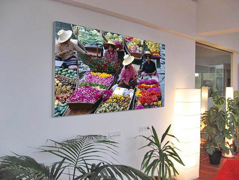 Schallschutzbild im Office mit Markt-Motiv aus Asien Was sind Akustikbilder?