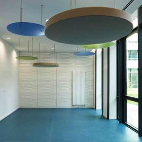 Schule_haengende-absorber